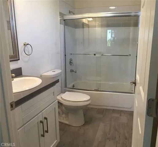 130 E 67th, Los Angeles, CA 90003