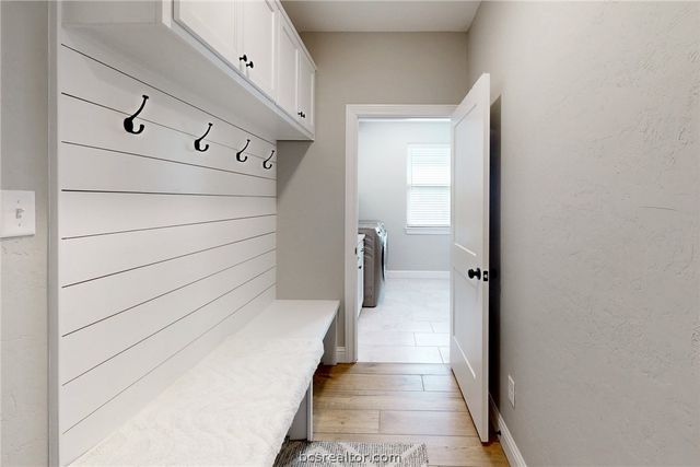 1748 Kerr Valley Lane, College Station, TX 77845