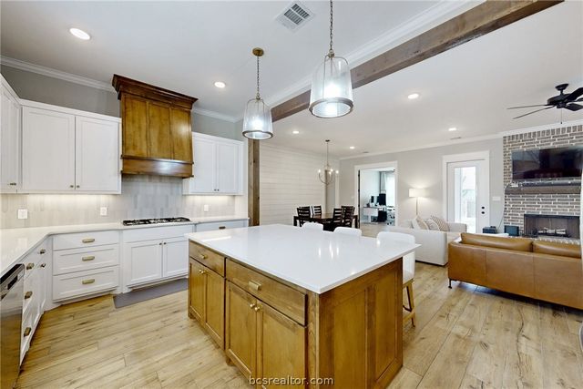 1748 Kerr Valley Lane, College Station, TX 77845