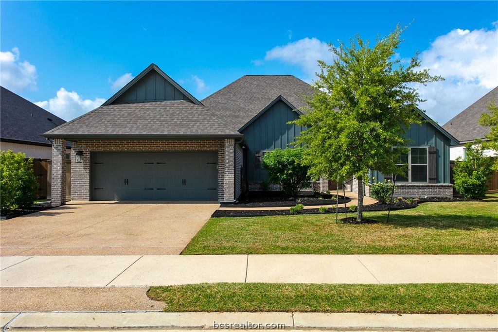 1748 Kerr Valley Lane, College Station, TX 77845