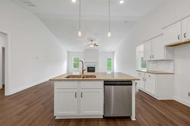 305 Angela Avenue, Bowdon, GA 30108