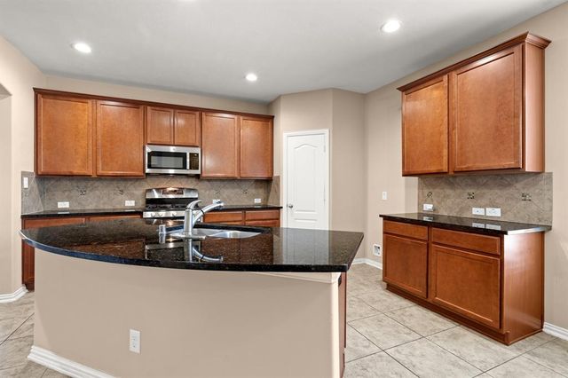 9710 Layton Ridge Drive, Humble, TX 77396