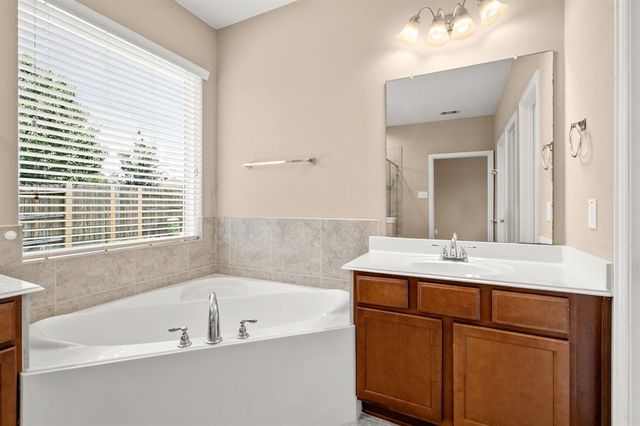 9710 Layton Ridge Drive, Humble, TX 77396