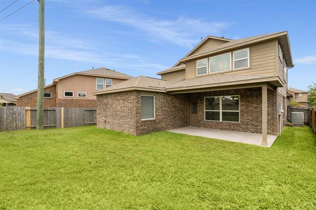 9710 Layton Ridge Drive, Humble, TX 77396