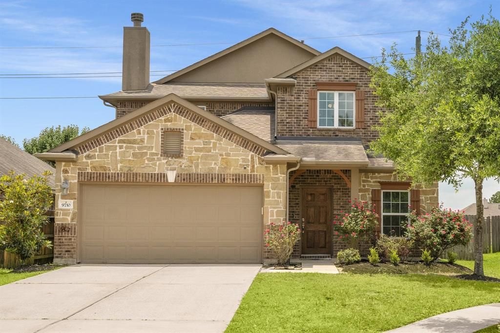 9710 Layton Ridge Drive, Humble, TX 77396