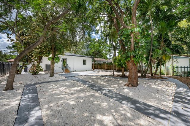 264 Navajo St, Miami Springs, FL 33166