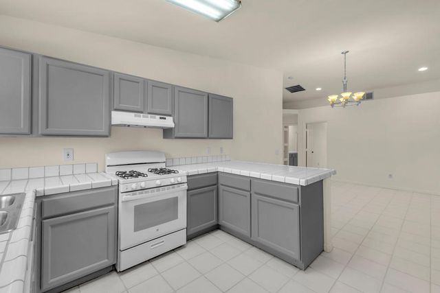 52300 Avenida Herrera, La Quinta, CA 92253