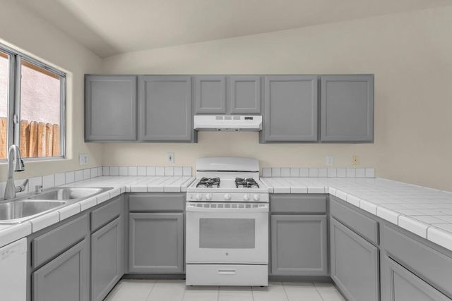 52300 Avenida Herrera, La Quinta, CA 92253