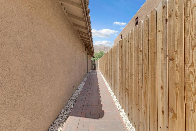 52300 Avenida Herrera, La Quinta, CA 92253
