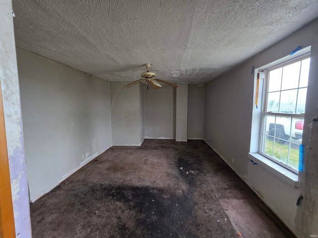 2241 W Washington Street, South Bend, IN 46628