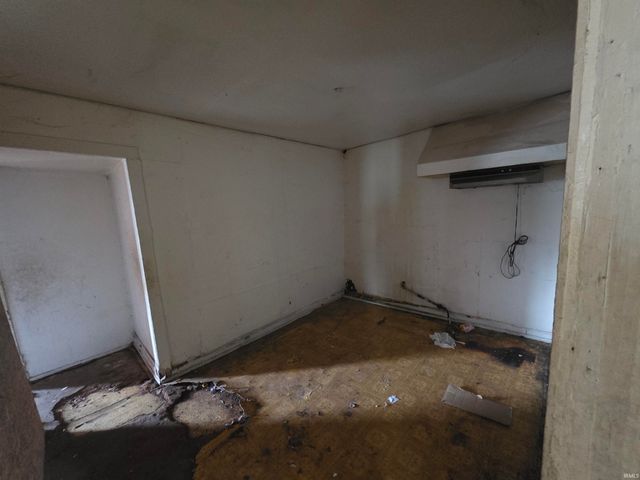 2241 W Washington Street, South Bend, IN 46628