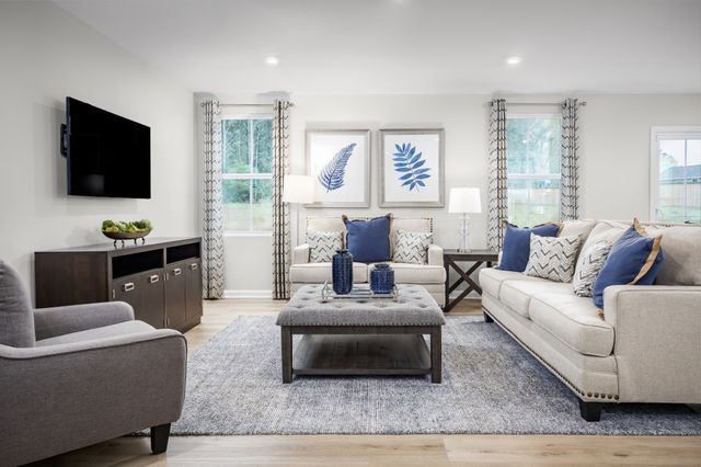 1040 Horseshoe Dr, Smyrna, TN 37167