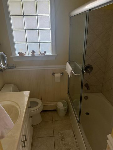 720 Queen Street, Bridgeport, CT 06606