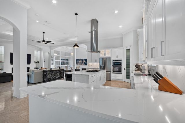 8467 DUNHAM STATION DRIVE, Tampa, FL 33647