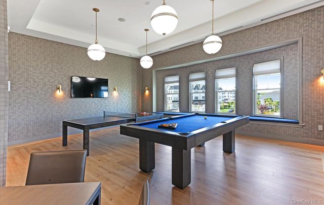 25102 Aspenwood Drive, Plainview, NY 11803