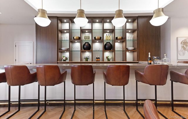 25102 Aspenwood Drive, Plainview, NY 11803