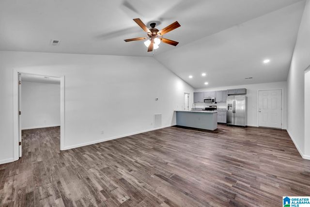 930 COUNTY ROAD 1459, Vinemont, AL 35179