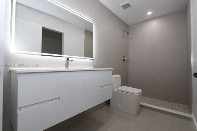 4940 SW 94th Way, Cooper City, FL 33328