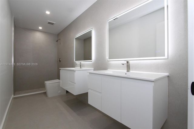 4940 SW 94th Way, Cooper City, FL 33328