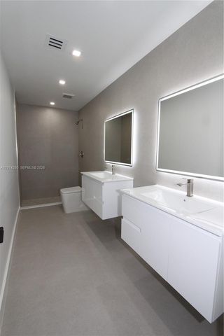 4940 SW 94th Way, Cooper City, FL 33328