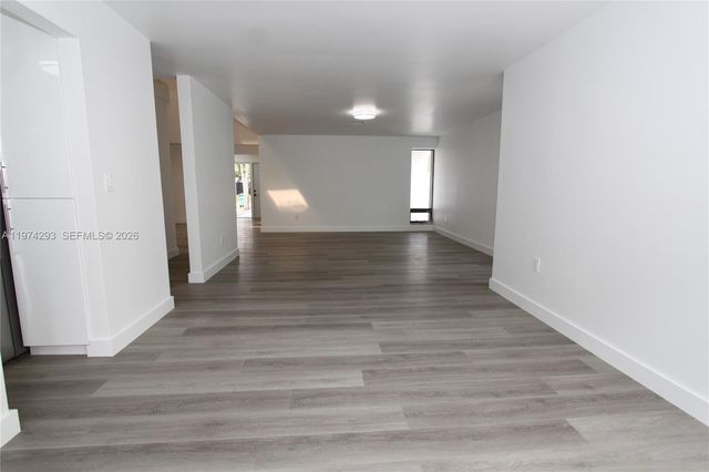 4940 SW 94th Way, Cooper City, FL 33328