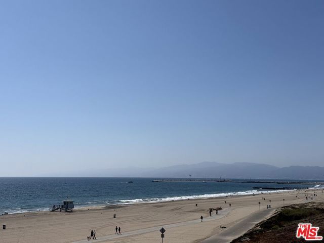 7769 Saint Bernard Street 3, Playa Del Rey (los Angeles), CA 90293