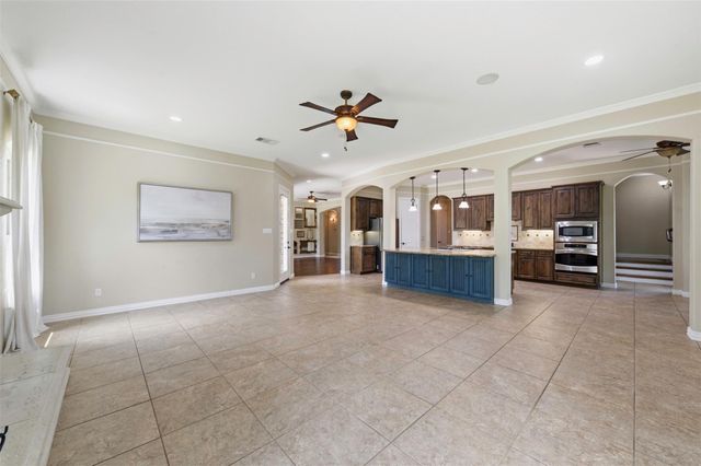 14494 Diamondhead N, Conroe, TX 77356