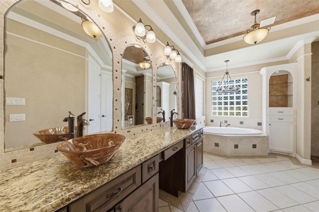 14494 Diamondhead N, Conroe, TX 77356