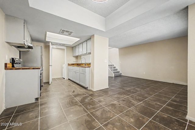 4016 S 44TH Place, Phoenix, AZ 85040
