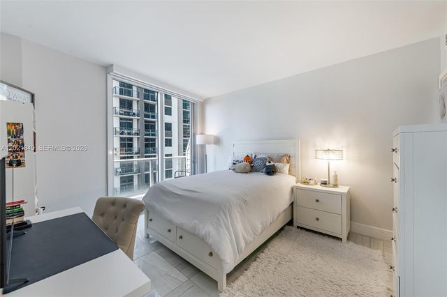 1010 SW 2nd Ave 1608, Miami, FL 33130