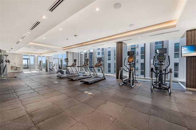 1010 SW 2nd Ave 1608, Miami, FL 33130