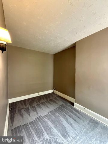 924 LOVERING AVE, Wilmington, DE 19806