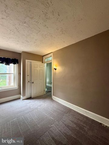 924 LOVERING AVE, Wilmington, DE 19806