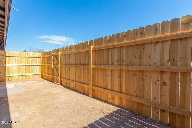 3 N Naco Way Apt 2, Chandler, AZ 85225