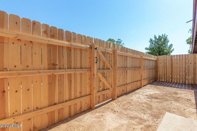3 N Naco Way Apt 2, Chandler, AZ 85225