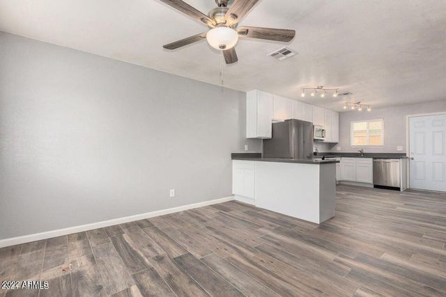 3 N Naco Way Apt 2, Chandler, AZ 85225