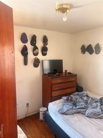 14035 Kentfield Street, Detroit, MI 48223