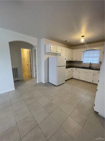 1408 Pine Street C, Weslaco, TX 78596