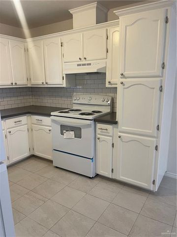 1408 Pine Street C, Weslaco, TX 78596