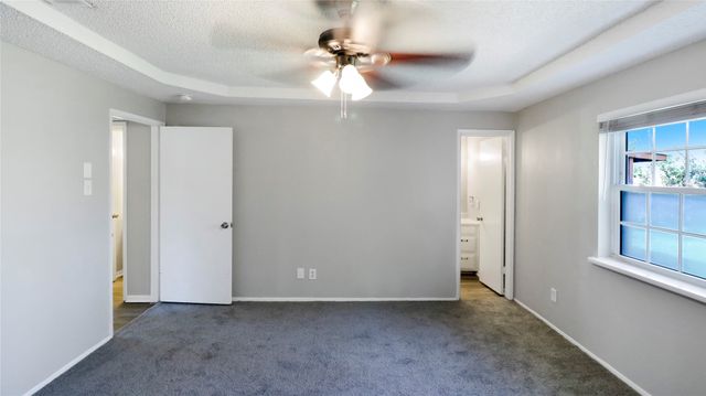 7437 Sandhurst Lane S, North Richland Hills, TX 76182