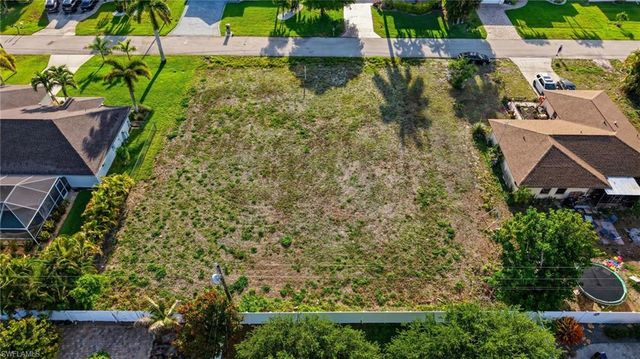 4208 SW 5th PL, Cape Coral, FL 33914