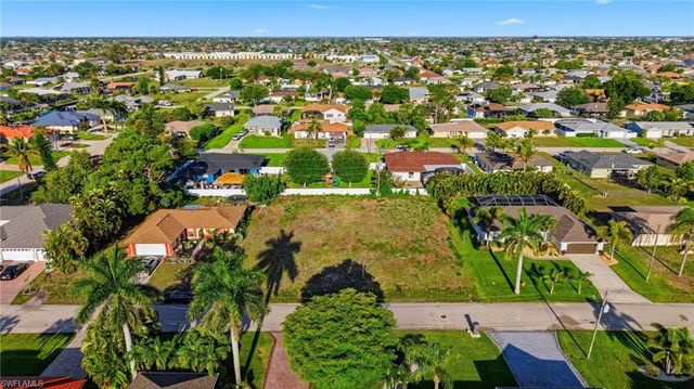 4208 SW 5th PL, Cape Coral, FL 33914