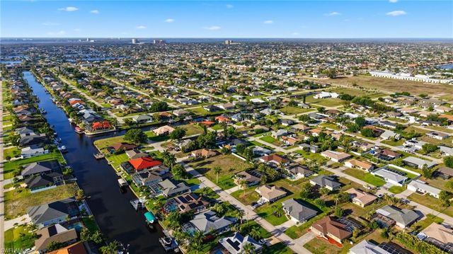 4208 SW 5th PL, Cape Coral, FL 33914