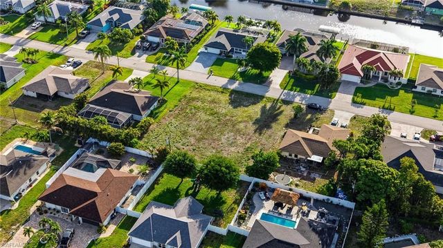 4208 SW 5th PL, Cape Coral, FL 33914