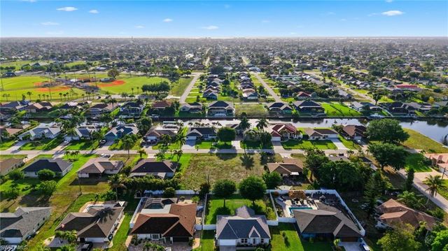 4208 SW 5th PL, Cape Coral, FL 33914