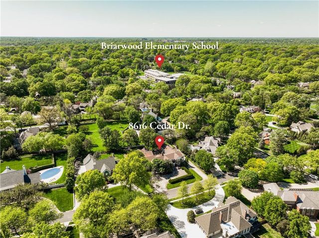 8616 Cedar Drive, Prairie Village, KS 66207