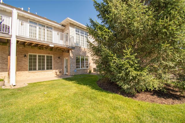 1408 NW 141st Street 8, Clive, IA 50325