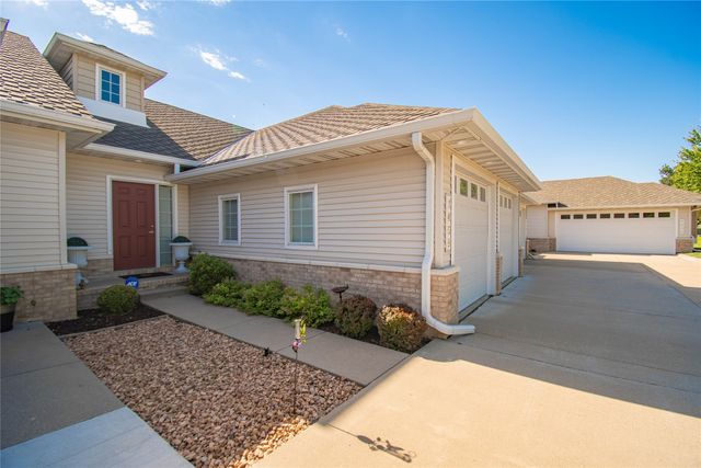 1408 NW 141st Street 8, Clive, IA 50325