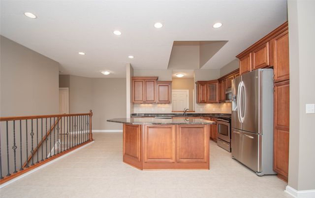 1408 NW 141st Street 8, Clive, IA 50325