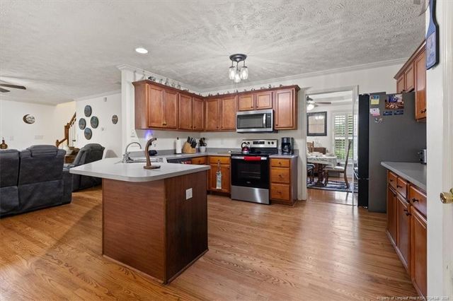 6904 County Place Drive, Hope Mills, NC 28348